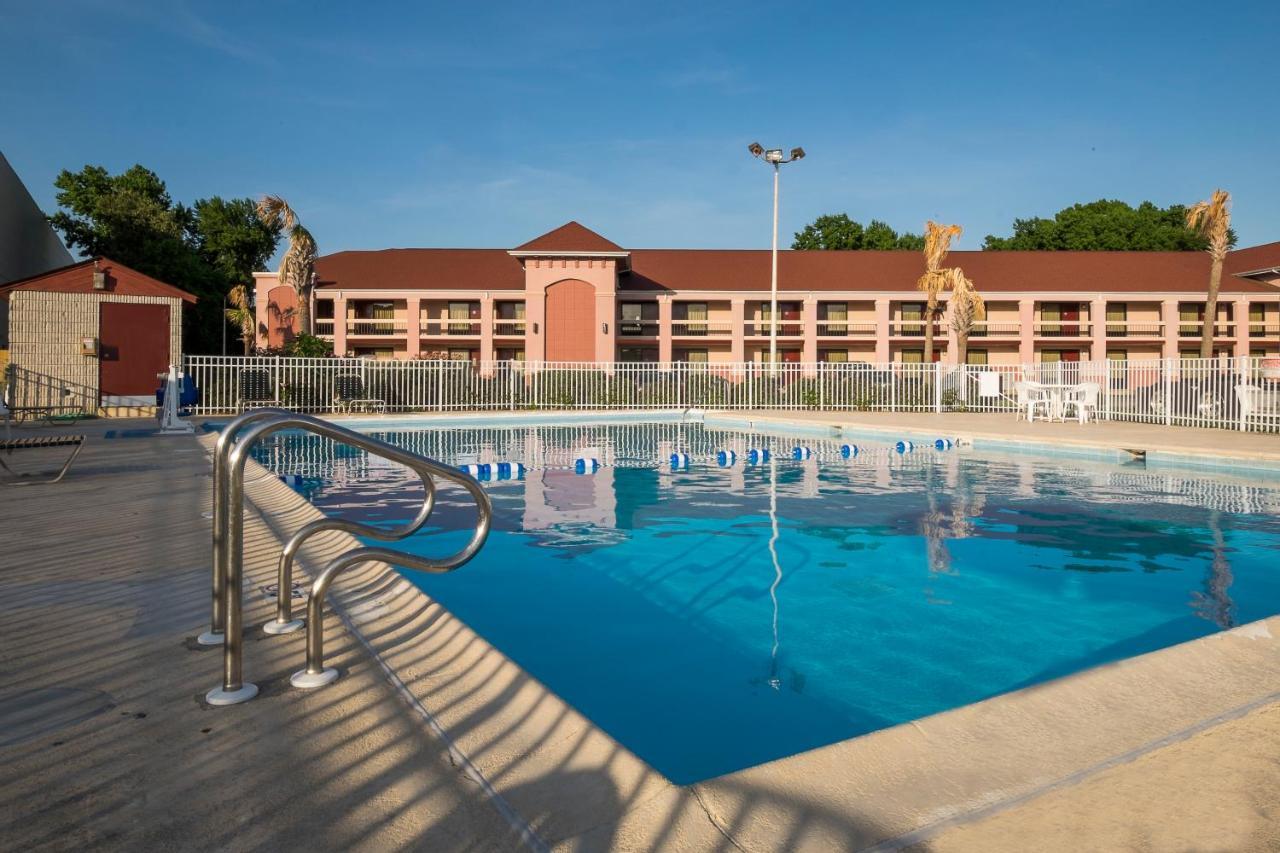 Red Roof Inn Virginia Beach-Norfolk Airport Esterno foto